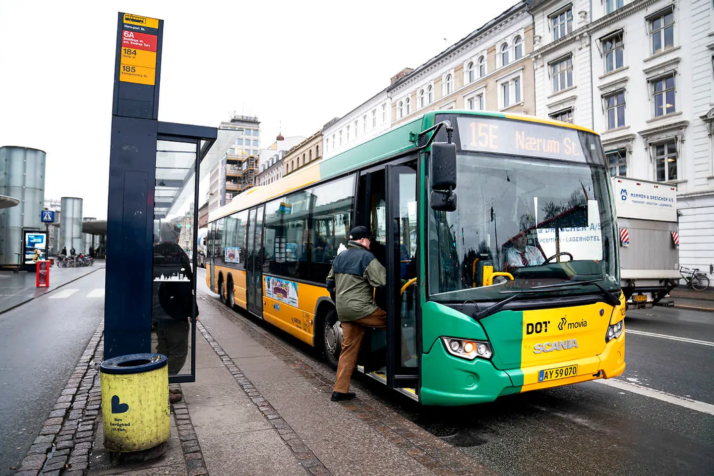 Arkivfoto: Aldersgrænsen for at kunne rejse som pensionist i den kollektive trafik sættes op til 67 år.