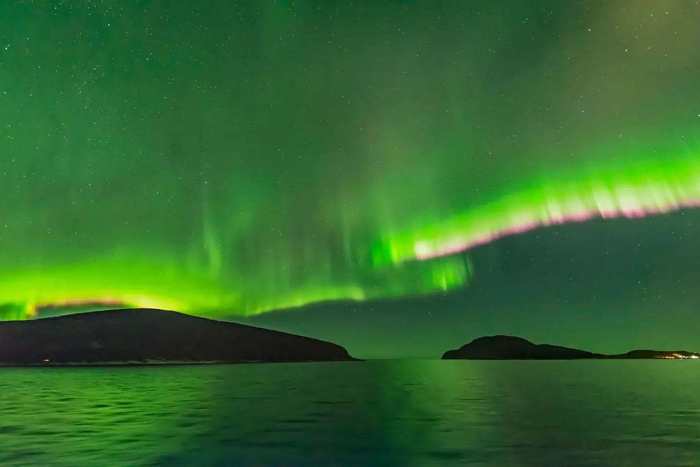 Billedet er taget fra et skib nord fra Tromsø i Norge. Arkivfoto.