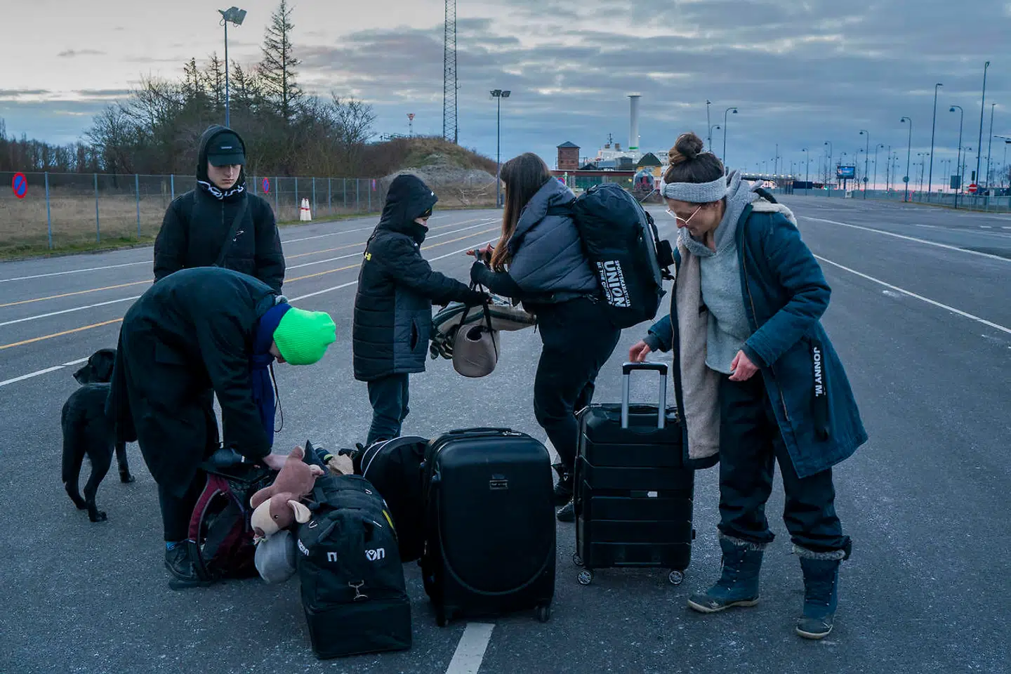 Uliana Stavynoha-Chernokua og hendes børn, Alexander, Damian og Matei ankom lørdag morgen til Gedser. Nu er de indkvarteret på det nedlagte plejehjem Bøgehøjgaard i Hornbæk.