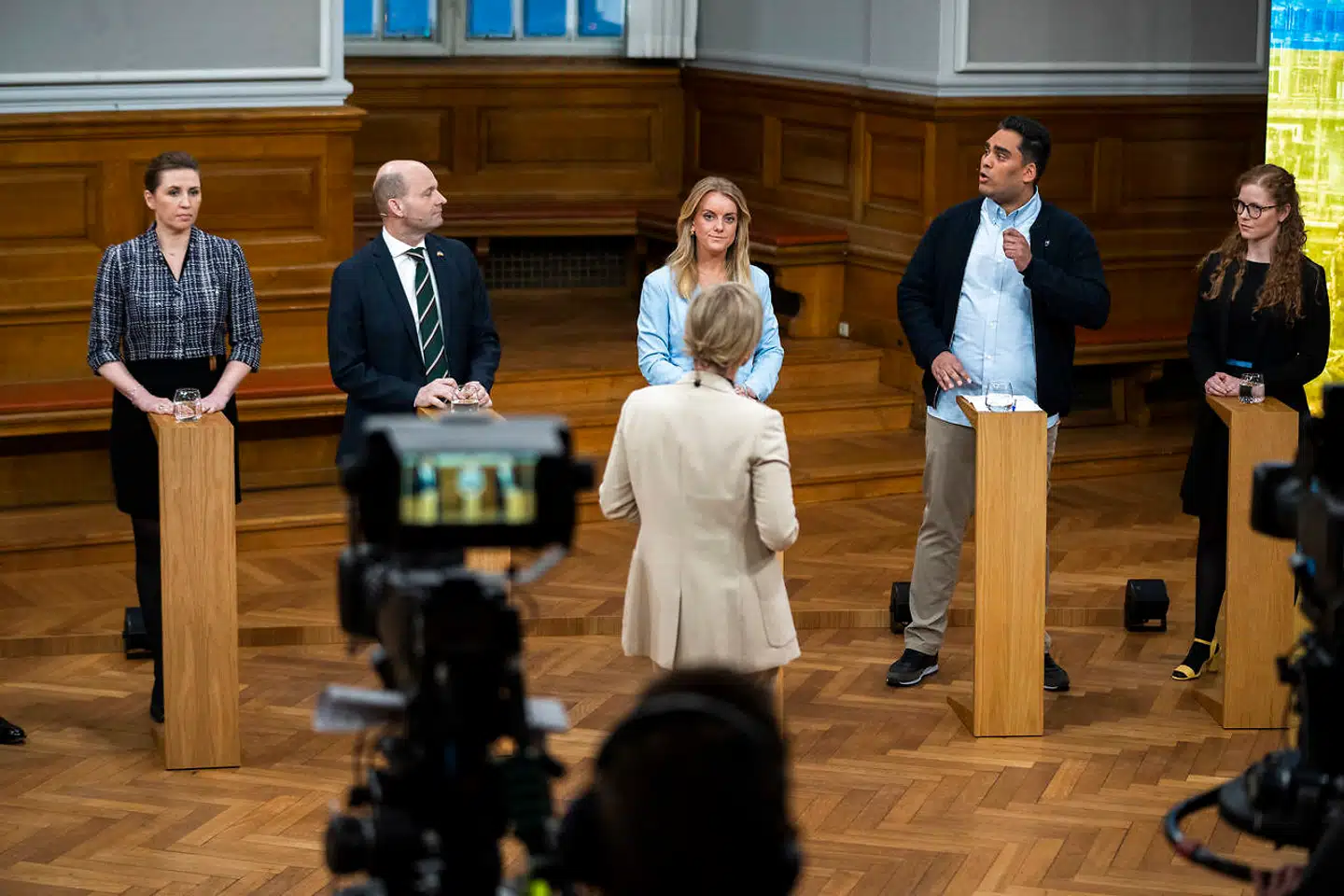 Sikandar Malik Siddique. Partilederne til TV 2s debat om krig i Europa, i Fællessalen på Christiansborg, tirsdag aften den 8. marts 2022. (Foto: Martin Sylvest/Ritzau Scanpix 2022)