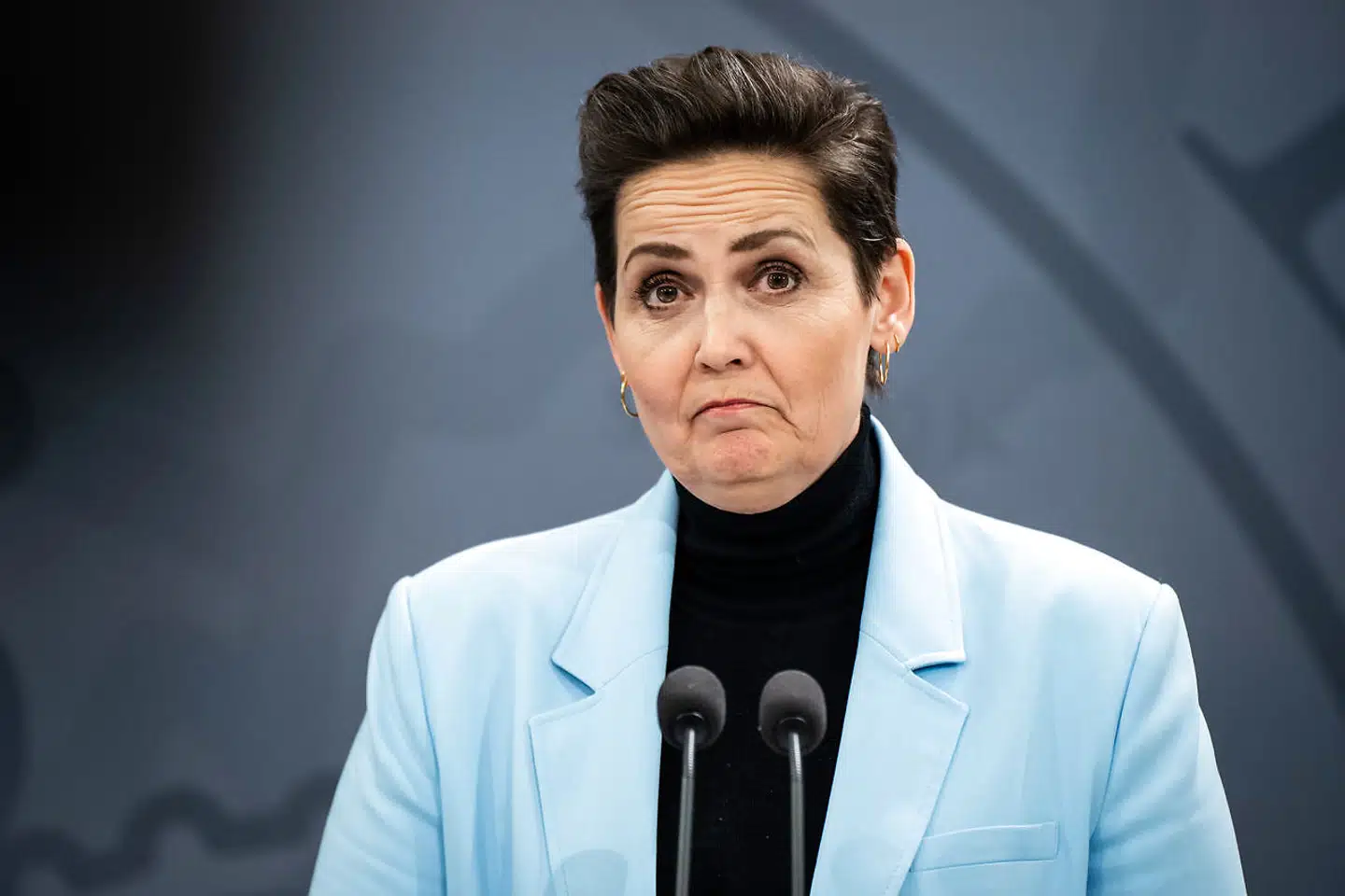 SF-formand Pia Olsen Dyhr lod søndag aften forstå, at Danmark ikke gældsætter sig mere, blot fordi aftalepartierne bag det nationale kompromis om dansk sikkerhedspolitik er blevet enige om at øge det strukturelle underskud. En sandhed med modifikationer, lyder det fra nuværende og tidligere økonomiske vismænd.