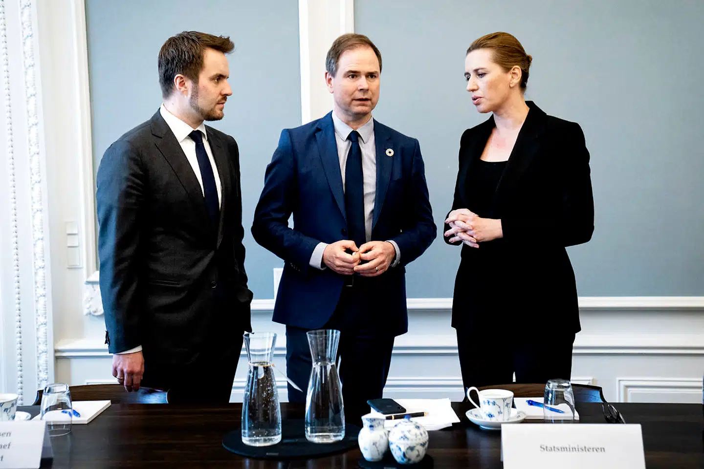 Erhvervsminister Simon Kollerup, finansminister Nicolai Wammen og statsminister Mette Frederiksen bør lytte til Berlingskes erhvervsredaktør og undlade at indføre hjælpepakker for virksomheder, der er ramt af krigen i Ukraine og sanktioner. Arkivfoto: Ida Guldbæk Arentsen/Ritzau Scanpix