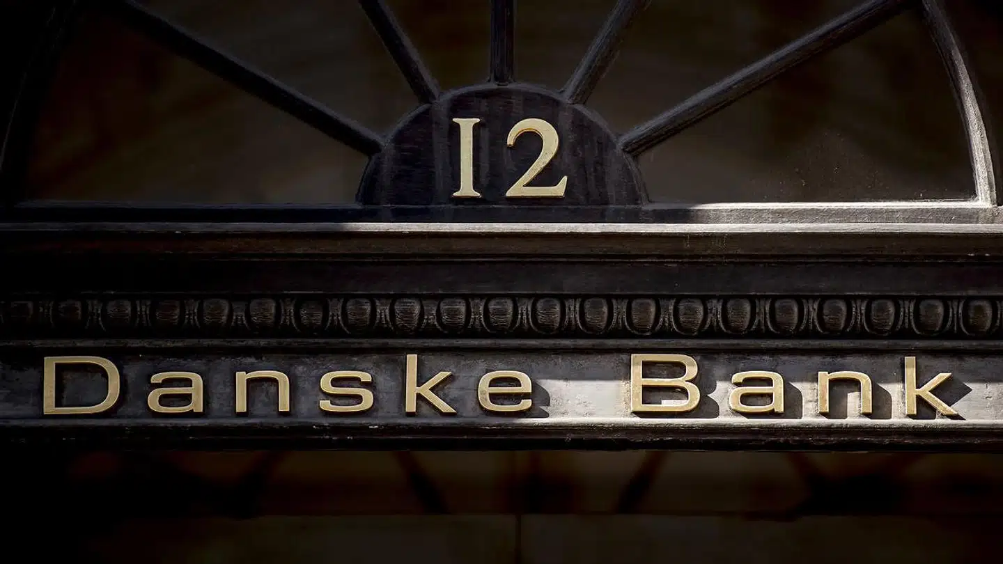 Danske Bank indfører nu også negative renter på pensionskonti, selvom renteniveauet i samfundet generelt er stigende.