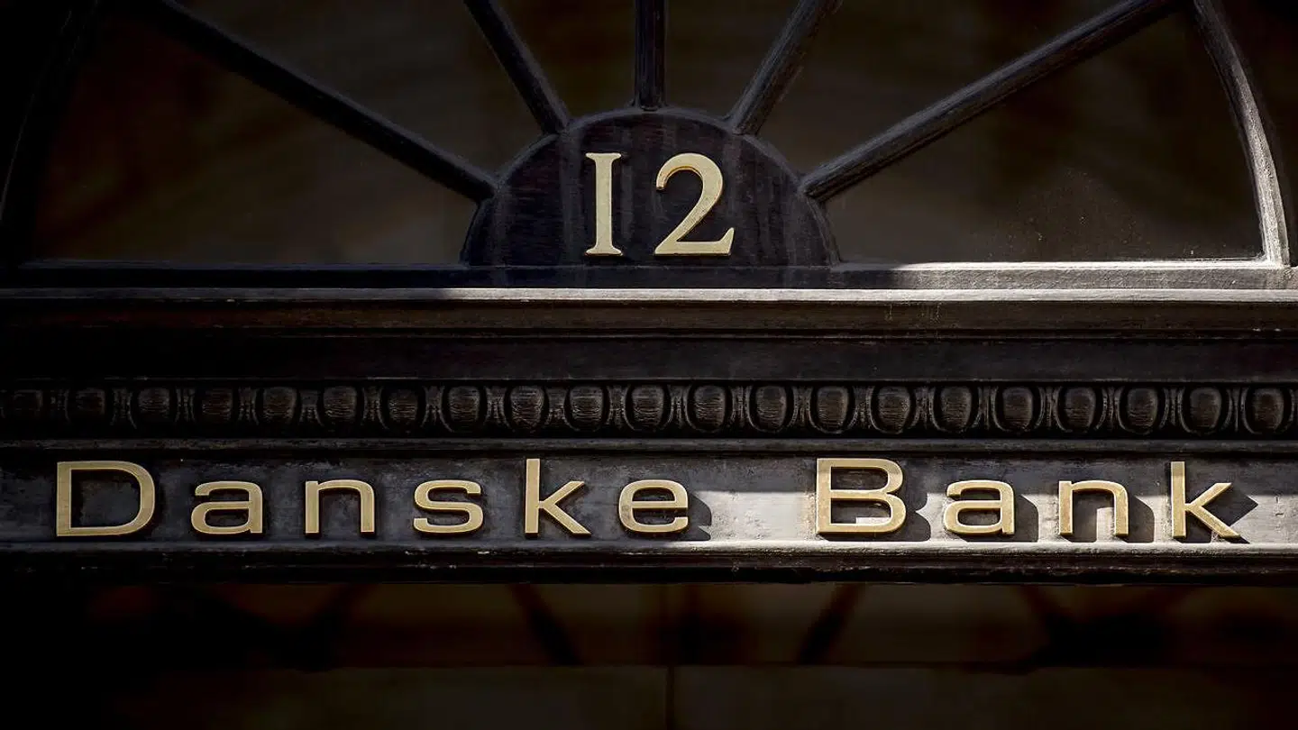 Danske Bank indfører nu også negative renter på pensionskonti, selvom renteniveauet i samfundet generelt er stigende.