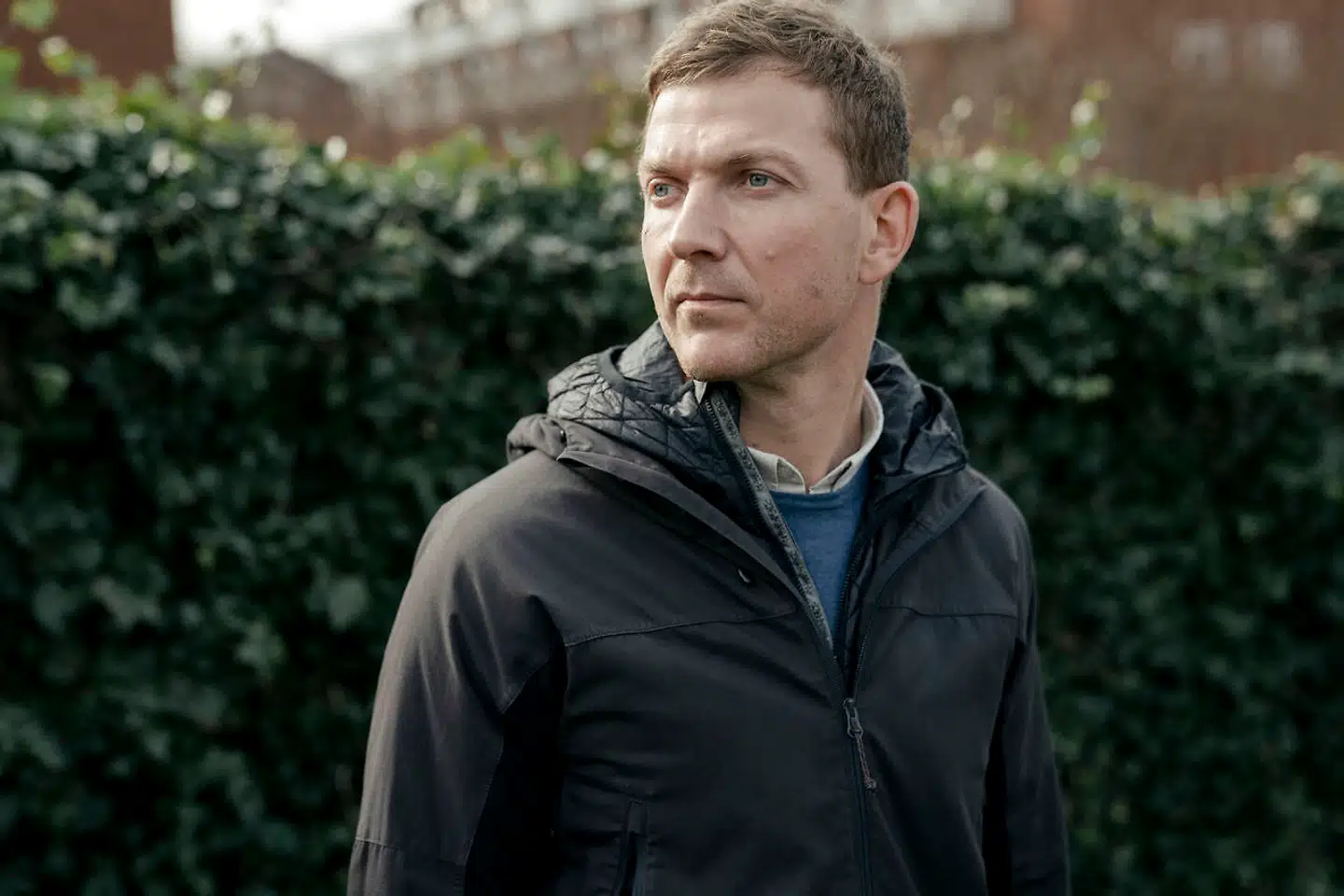 Lægernes verdensforbund, WMA, er bekymrede for situationen i Ukraine, hvor blandt andet et hospital i Donetsk regionen er blevet beskudt. Der er også mangel på medicinsk ilt, fordi forsyningslinjerne er hårdt ramt af krigen. Snart rejser Mads Geisler for Læger uden Grænser til Østeuropa for at være med til at vurdere, hvad der er brug for at medicinsk hjælp til ofrene for krigen.