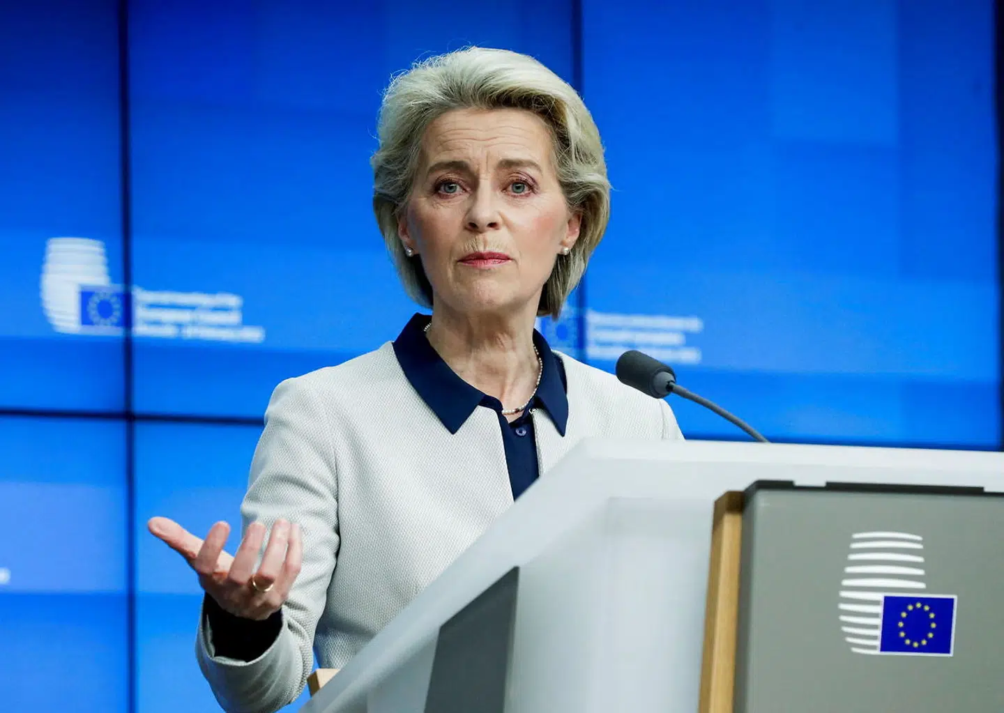 Europa-Kommissionens formand, Ursula von der Leyen, annoncerede yderligere økonomiske sanktioner mod Rusland lørdag aften.