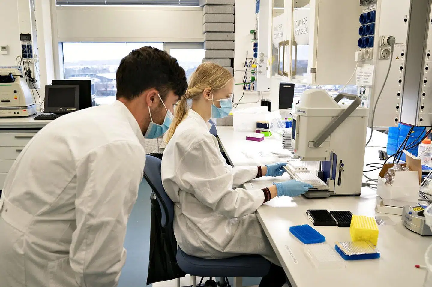 For at forhindre tilstande, hvor uvidenskabelig eller ligefrem antividenskabelig forskning bliver rodfæstet og indflydelsesrig, foreslår Nicolai J. Foss flere tiltag.