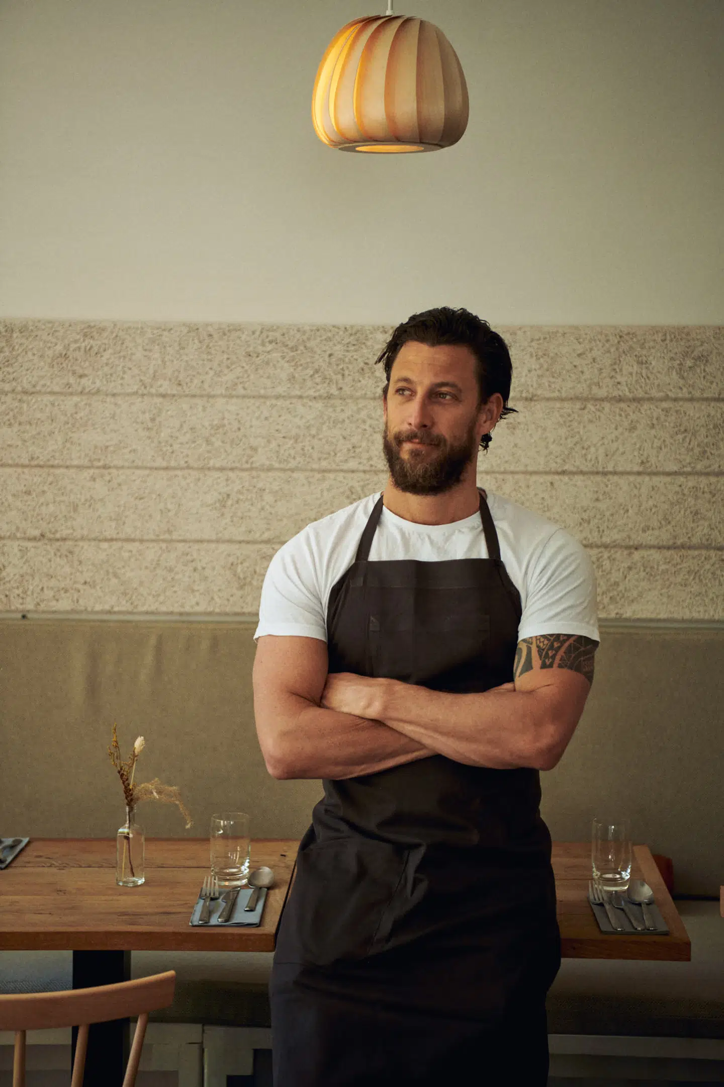 Jason Renwick var med til at introducere københavnerne til det veganske køkken. I første omgang med Souls på Nørrebro og Østerbro og senere med Restaurant ARK og Bistro Lupa, som han er fotograferet i her.