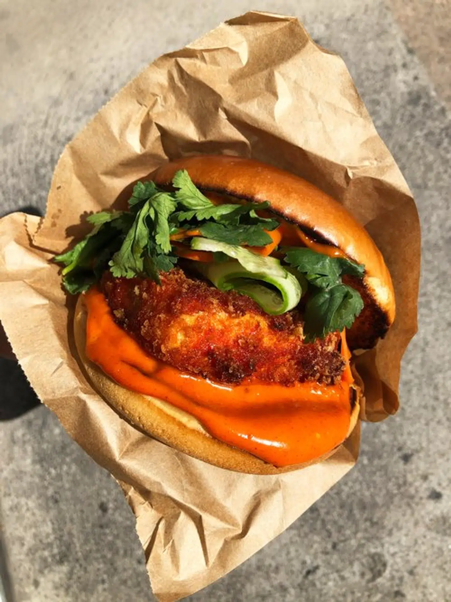 Souls kommer til at servere retter som burgere, pandekager og svampe, som kan spises på stedet eller købes med. Den får adresse på Købkes Plads.