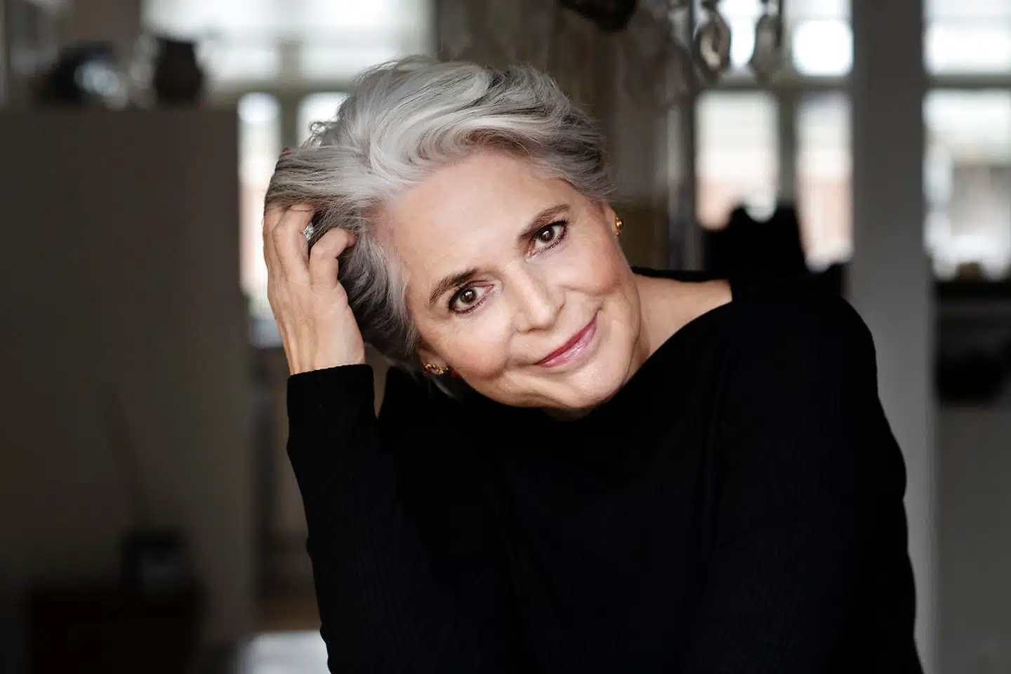 I dag skriver Camilla Lindemann klummer og bøger – blandt andet har hun skrevet »60 med mere« om at blive ældre. Hun holder også foredrag om alder ved siden af sin deltagelse i »Gudindealderen«, der handler om alt det spændende, men også skræmmende ved at blive ældre.