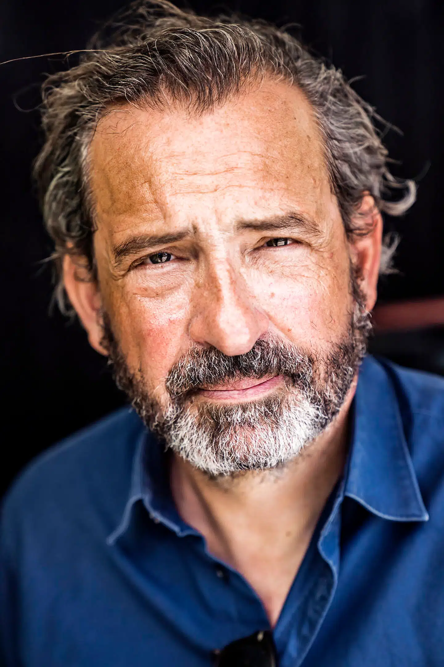 Christian Grau er bil- og livsstilsekspert, TV-vært, børnebogsforfatter og foredragsholder. Blandt andet holder han foredraget »Gråt hår og smilerynker« – et portræt af generationerne, der »nægter at blive gamle«.