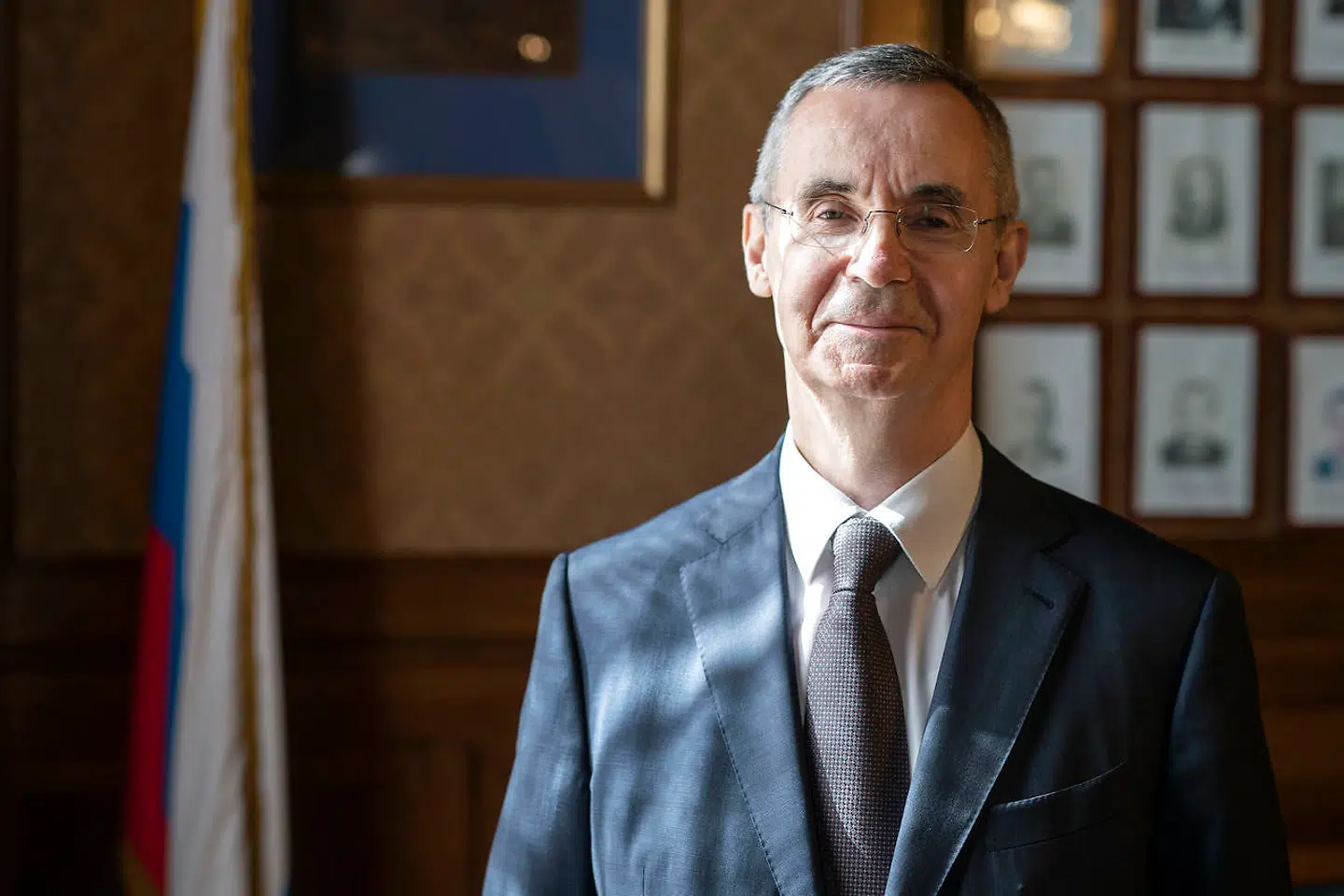 Vladimir V. Barbin, Ruslands ambassadør i Danmark, siger, at »der eksisterer ingen trusler mod Danmark og andre lande i det baltiske område.«