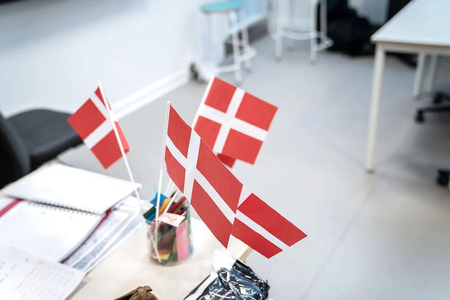 Skolerne i Københavns Kommune kan fejre, at de har et højere karaktergennemsnit end landets skoler som helhed.