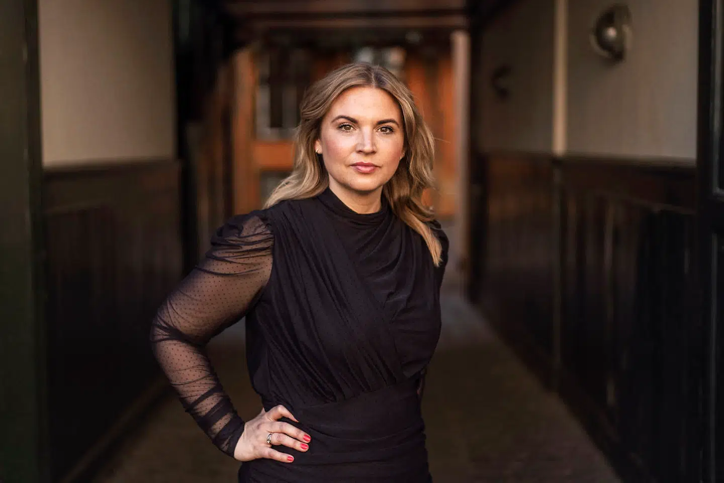 Anne Kirstine Cramon har de seneste fire-fem år skrevet kommentarer i Berlingske, men nu trækker hun sig fra den offentlige debat.