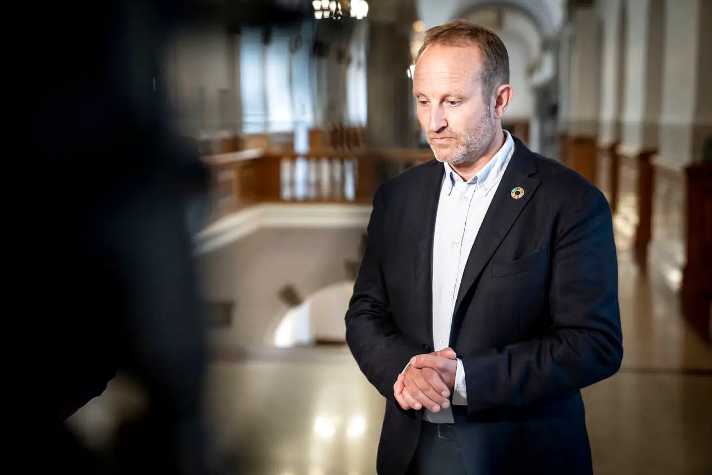 »For mig ligner det mest af alt et forsøg på, at der skal komme et eller andet ud af den tur, som statsministeren valgte at tage på. Jeg har svært ved at se de forskningsmæssige begrundelser for det. Men det må ministrene jo forklare på samrådet,« siger den radikale udenrigsordfører, Martin Lidegaard.