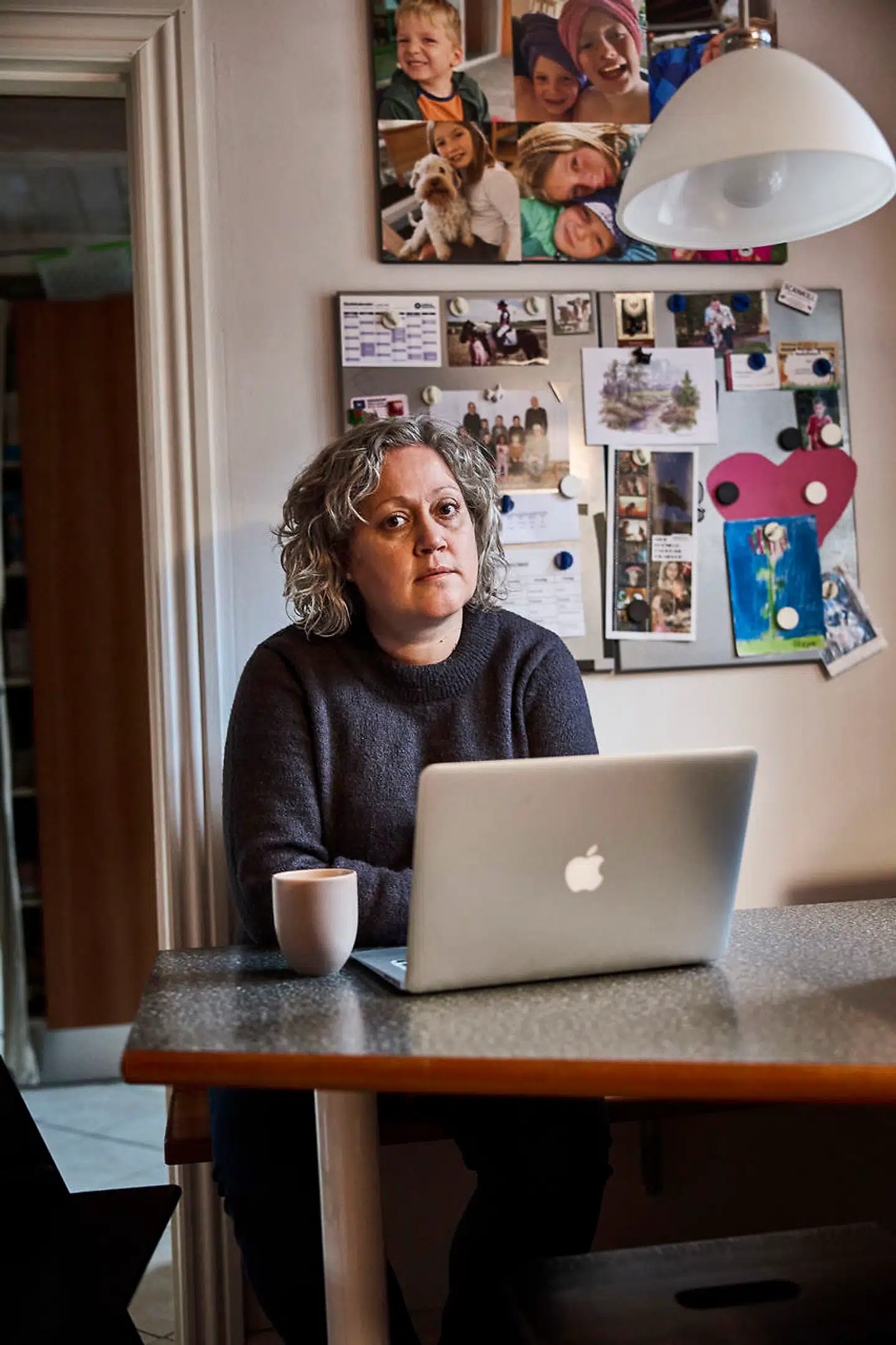 Et år og tre måneder efter Lena Yevmenchyk Pedersen anmeldte en sag om samhandelsbedrageri til politiet, han hun endnu intet hørt.