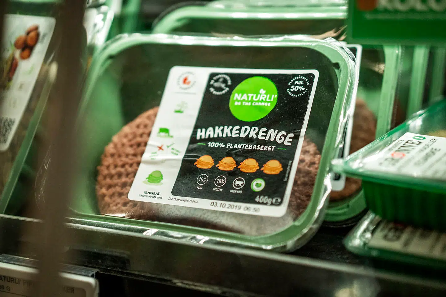 Hvis Danish Crown og Arla vil forme fremtidens fødevaresystemer, bør de holde fokus på det, de er gode til, men tænke i gastronomisk kvalitet frem for kvantitet, mener Ole G. Mouritsen.