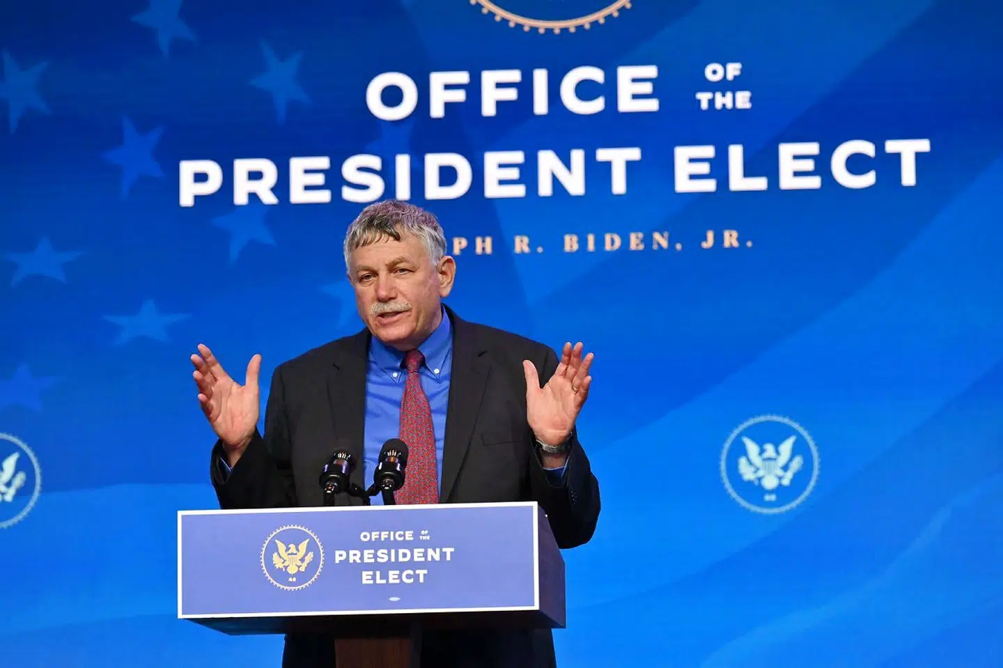 Da Eric Lander opsagde sin stilling i Det Hvide Hus, kom det på baggrund af adskillige anklager om dårlig opførsel. Ifølge ansatte var det kvindelige medarbejdere, det var gået hårdest udover.