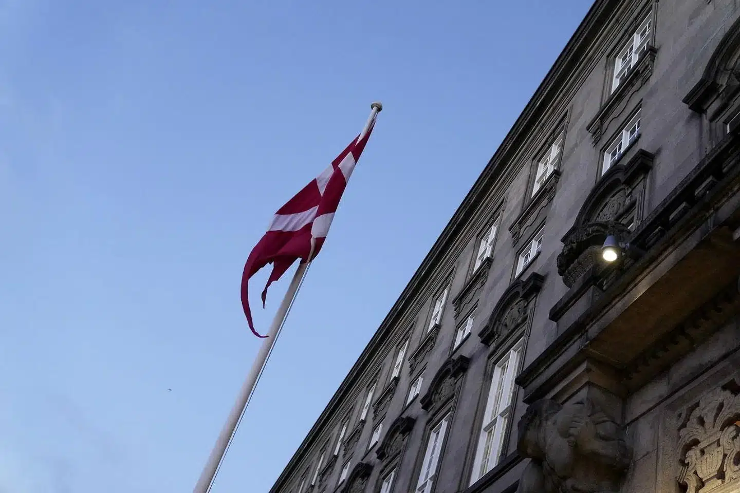 Man skulle forvente, at folk valgfartede til Danmark for at suge til sig af vores bureaukratiske succes og få et uddannelsespapir på det. Men det er ikke tilfældet, skriver Asmus Leth Olsen.