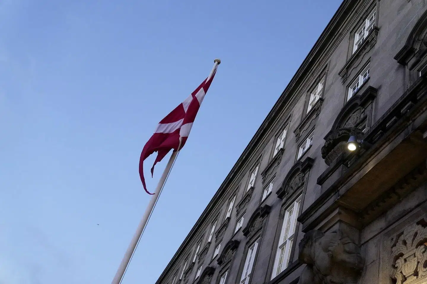 Man skulle forvente, at folk valgfartede til Danmark for at suge til sig af vores bureaukratiske succes og få et uddannelsespapir på det. Men det er ikke tilfældet, skriver Asmus Leth Olsen.