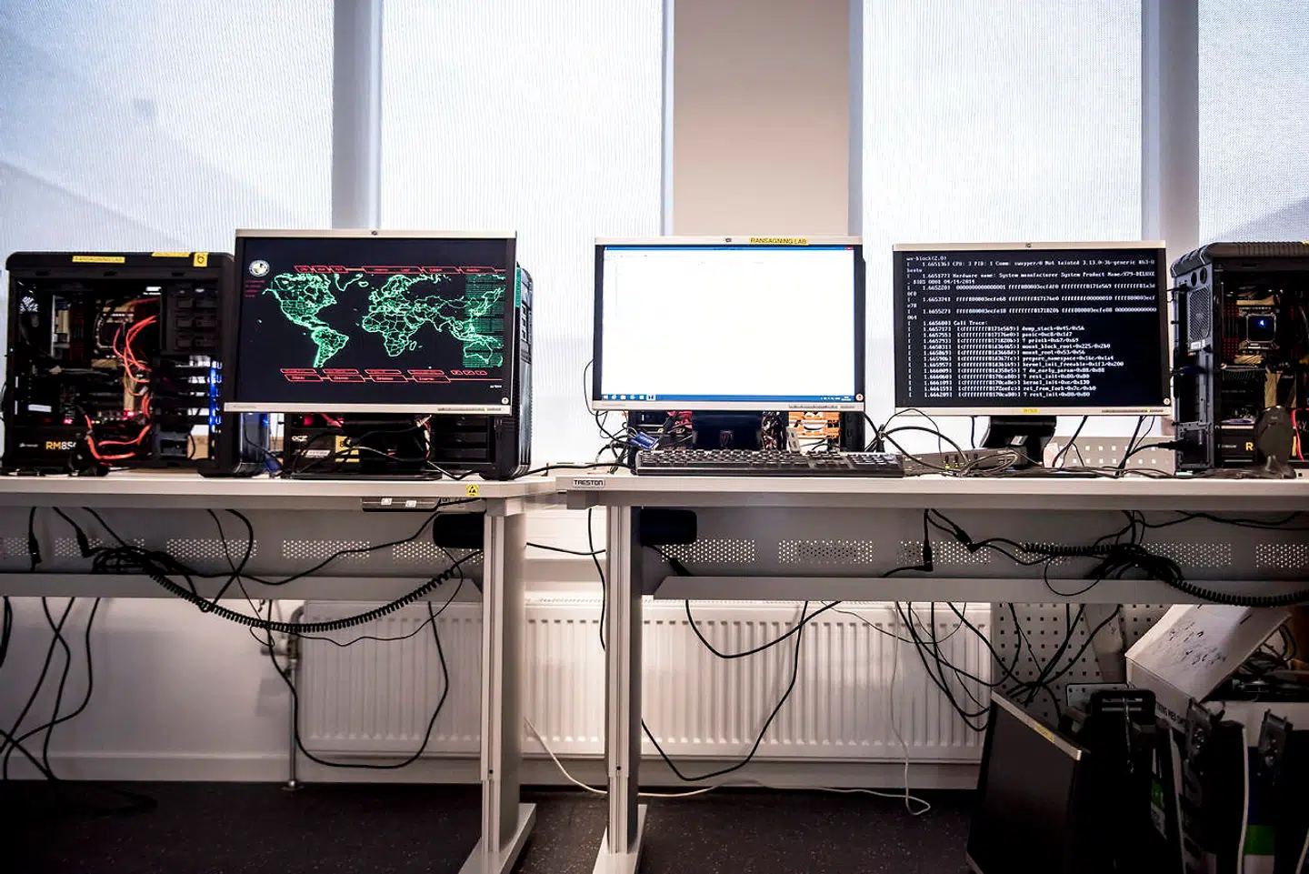 Ifølge justitsminister Nick Hækkerup må politiet fremover prioritere de mange sager skarpere.