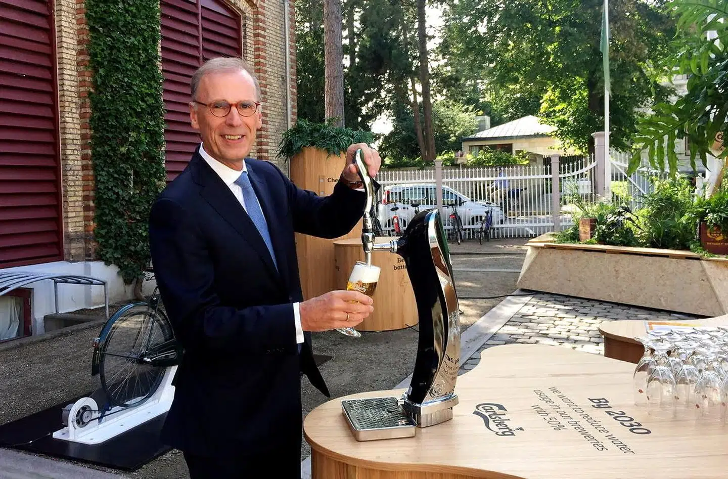 Carlsbergs topchef, hollandske Cees 't Hart, fik ekstra i lønningsposen i 2021.