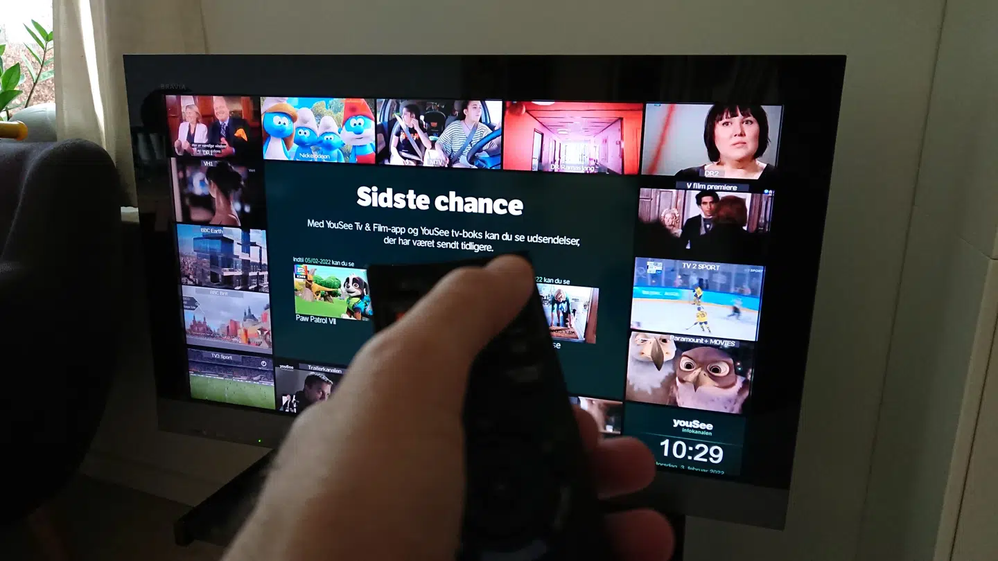 En ekstraafgift på tv-abonnementer oven i de »almindelige« stigninger i prisen vil få mange flere til at droppe at se almindeligt tv, og dermed vil staten få færre penge i kassen, end afgiften vil indbringe, ligesom det skader produktionen af dansk tv som helhed, påpegede en bred ekspertgruppe over for Folketingets skatteudvalg.