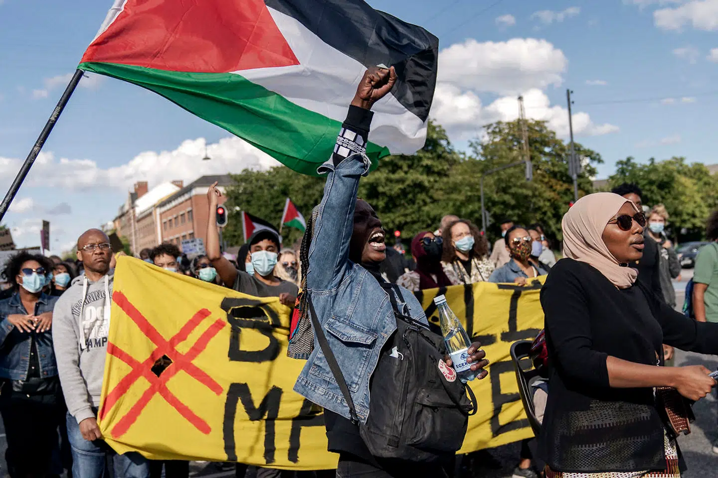 I en vestlig verden, hvor kristendommen er trådt i baggrunden, og sekulariseringen for mange har medført et meningstab, får woke i stigende grad karakter af en religion, mener Morten Meiner.