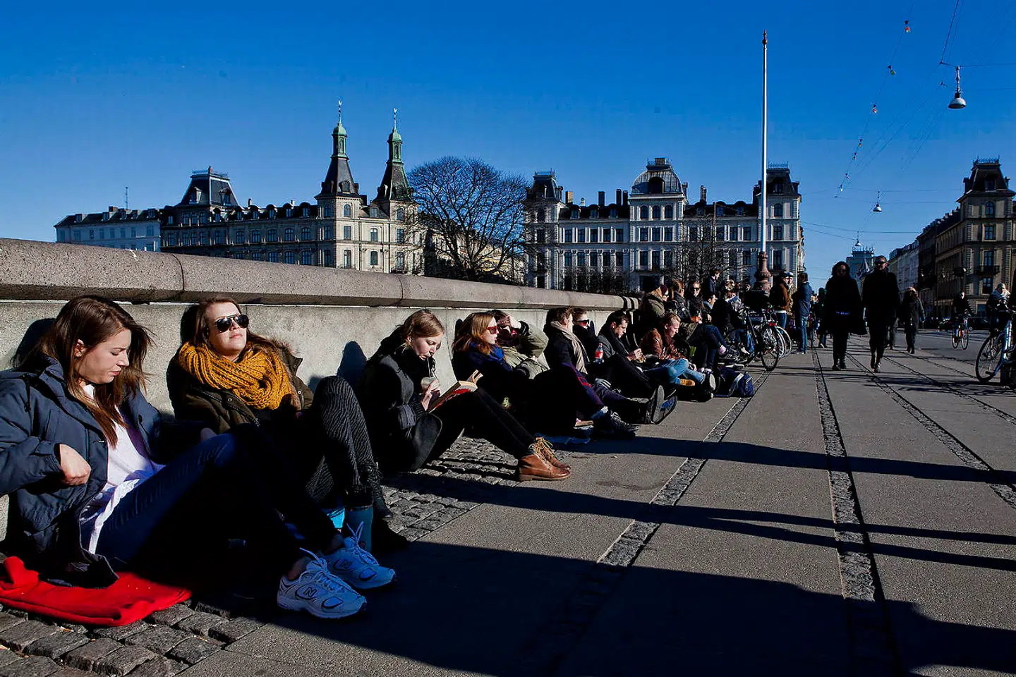 Inden marts vil en hverdag uden covid-19 have indfundet sig hovedstaden og på Sjælland, vurderer forsker.