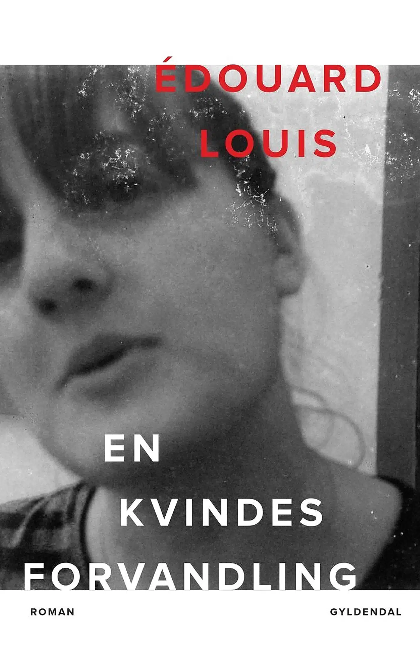 »Jeg er som så mange andre stærkt betaget af den 29-årige franskmand Édouard Louis’ litterære projekt, der er en alt for sjælden kombination af den højfølsomme, selvbiografiske genre og en hardcore, sociologisk klasseanalyse, uden at det bliver hverken smukt eller tungt eller stinkende Houellebecq-sarkastisk.«
