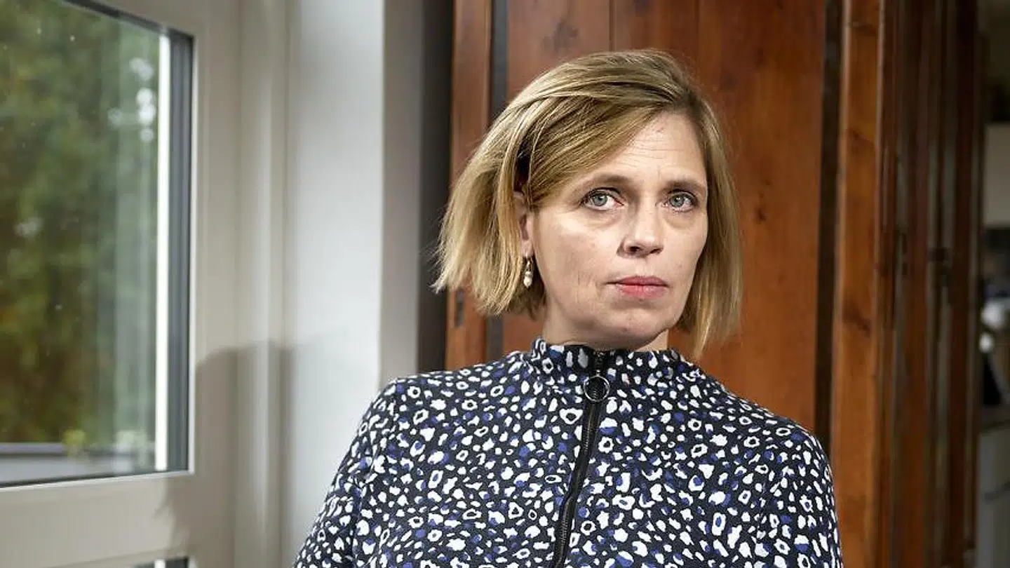 »Feministerne har bildt os ind, at kvinderne med tiden glemmer savnet af deres børn. At de ikke vil være kede af det over ikke at være hjemme med dem, når først de har vænnet sig til at aflevere dem i institutionerne. Men det gør de ikke,« mener Katrine Winkel Holm, der er nomineret til Fonsmark-prisen.