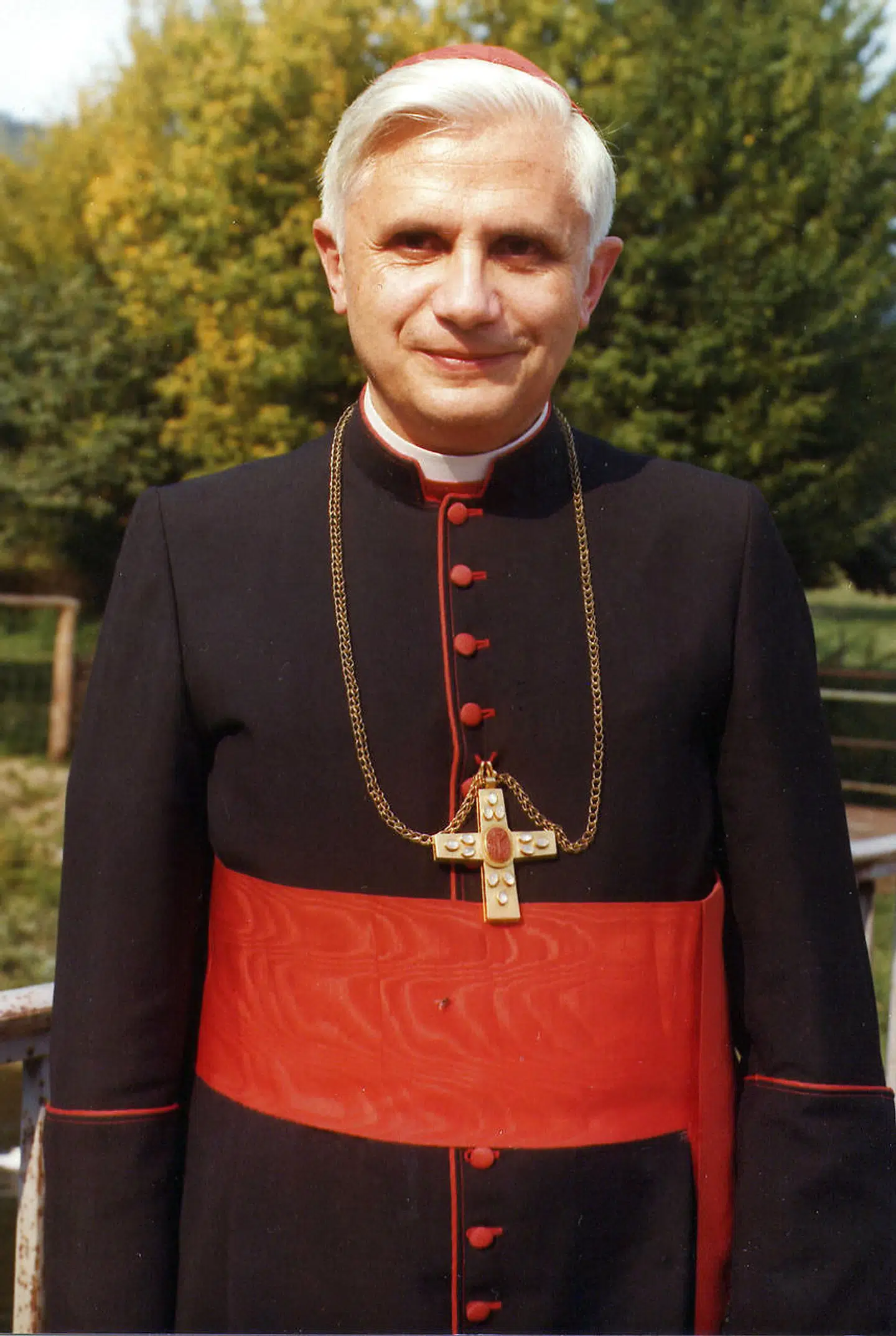 Joseph Ratzinger fotograferet i kardinal-outfit i 1979, mens han endnu var ærkebiskop af München.