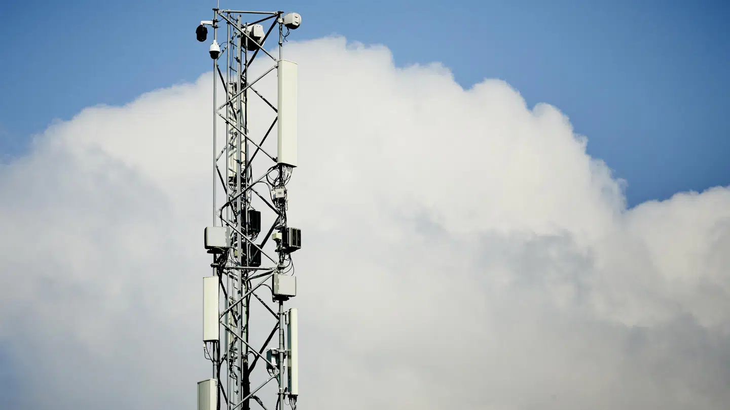 Telia solgte for et halvt år siden halvdelen af sin mastevirksomhed i Norge og Finland. Nu følger den svenske mastevirksomhed efter.