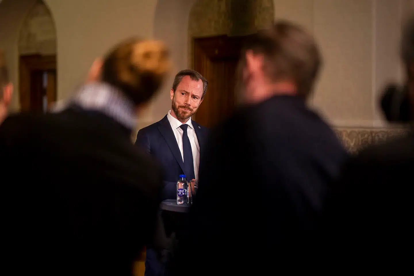 Venstres formand Jakob Ellemann-Jensen holder doorstep pressemøde efter spørgetime i Folketingssalen på Christiansborg tirsdag den 14. december 2021.Han udtalte sig om bla.om Inger Støjberg's dom.