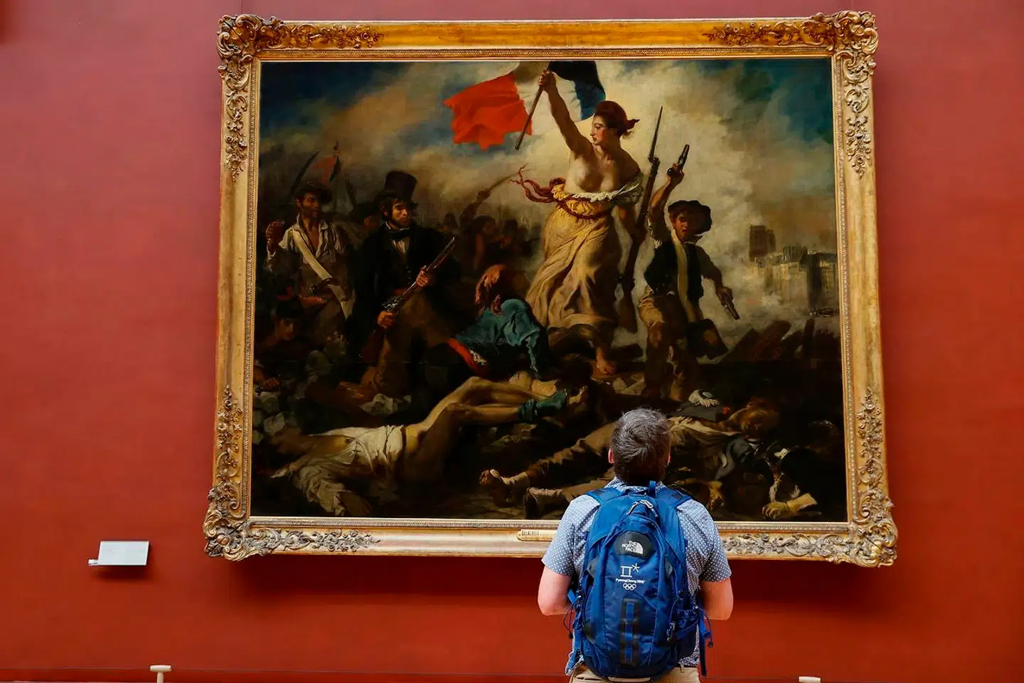 Eugène Delacroix' berømte maleri Liberté guidant le peuple, hvor »Friheden« personificeret som en topløs kvinde fører an under den franske revolution, er blandt inspirationskilderne til Rigoberta Bandinis sang.