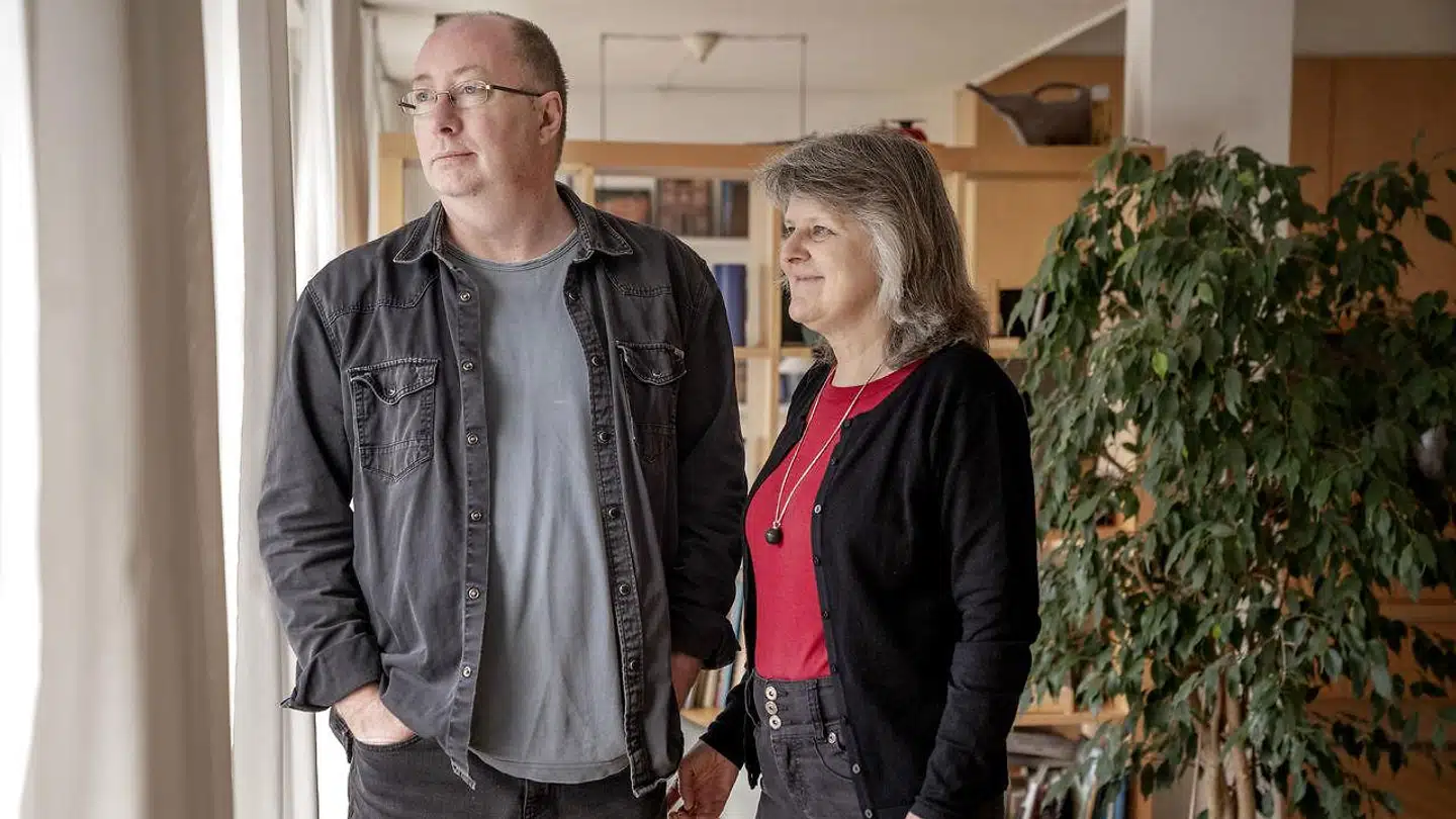 Lisbeth og Brian Lund-Hansen har netop tegnet aktier i Investering & Seniorbolig, som ud over et afkast giver adgang til en billig seniorbolig. De har tidligere købt sig ind i tilsvarende selskaber med ferieboliger og studieboliger – investeringer i fællesskab med andre og med fortrinsret til boligerne.