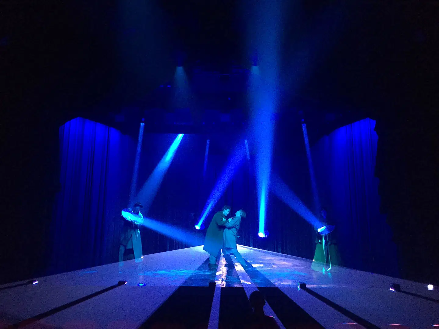 Aveny-T har haft stor succes med forestillingen »Teaterkoncert C.V. Jørgensen«. Den spilles igen på teatret på Frederiksberg til februar.