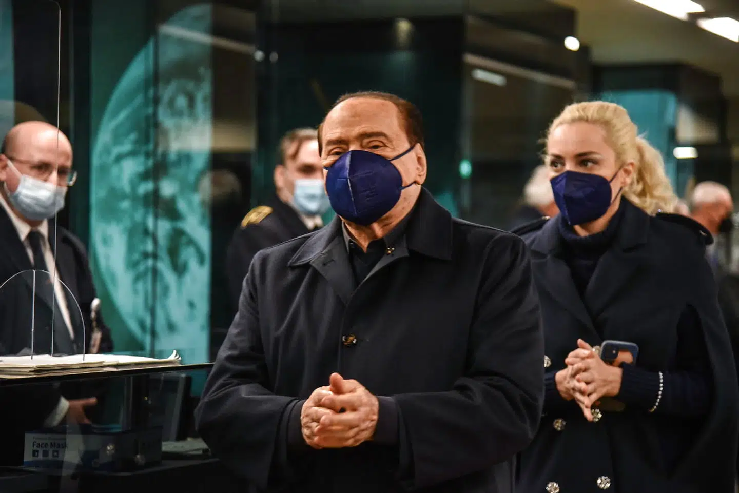 Berlusconi har tilsyneladende langt om længe løbet hornene af sig med den 53 år yngre Marta Fascina ved sin side.