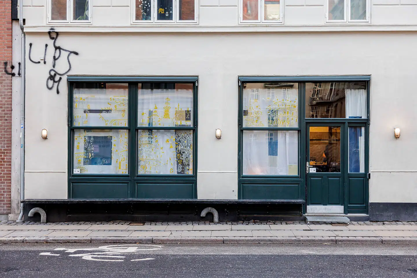 Restauranten »Jatak« er lige åbnet i beskedne 90 kvm store lokaler, der tidligere rummede en cocktailbar.