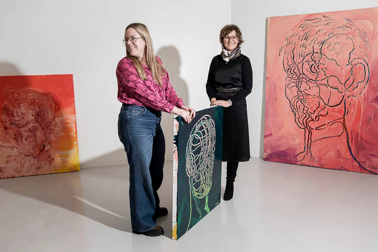 Anne Riber og Christina Wilson har entreret kunstscenen på et tidspunkt, hvor fokus er på køn, navnlig kvindernes, det handler deres fællesskabet til gengæld ikke om.