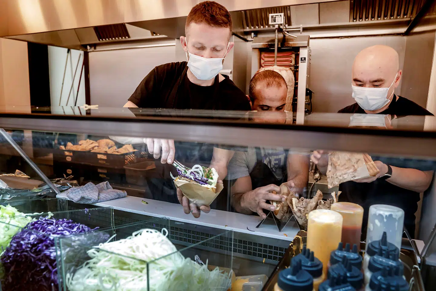 Hos Berlin Döner hentes flere af råvarerne i Berlin. På sigt vil man også kunne få en vegetarudgave med halloumi.