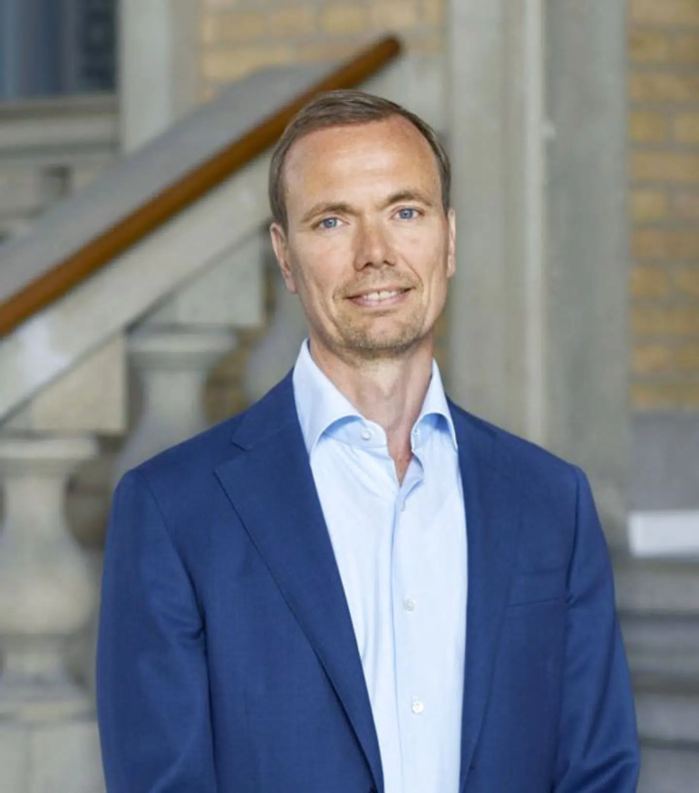 Svend Særkjær, departementchef i Sundhedsministeriet, indtager en »bizar« dobbeltrolle.