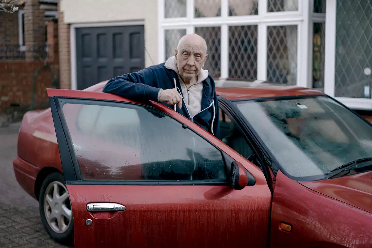 Berlingske har besøgt Boris Johnsons vælgerkreds i forstaden Uxbridge. Iver Holloway har stemt på Boris Johnson og De Konservative hele sit liv. Har de seneste ugers skandaler ændret på det?