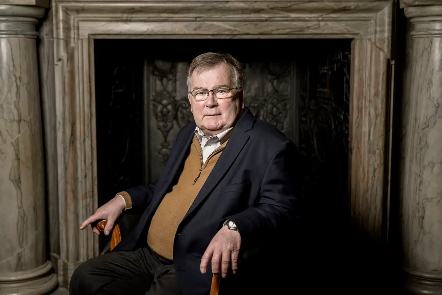 Venstres mangeårige chefstrateg og minister, Claus Hjort Frederiksen, lægger pres på Søren Pape for at melde sig som statsministerkandidat. Ellers bliver han ikke udsat for det pres og det tryk, man må forvente af en person, der vil være chef for et helt land, mener han.