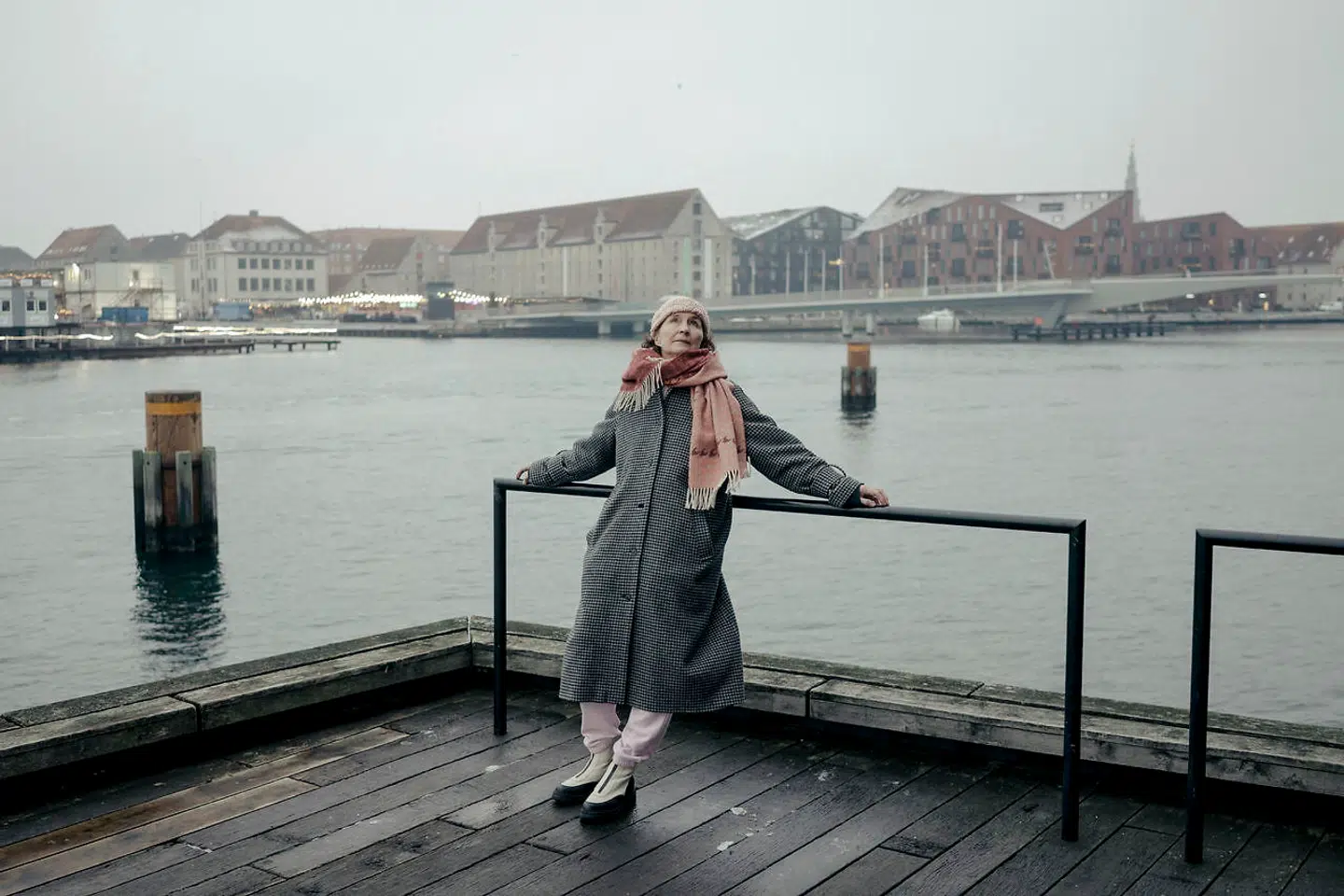 Skuffelser kan nemt komme til at fylde for meget, mener Karen-Lise Mynster, som ikke bruger lang tid på det, hun kalder 'små skuffelser', da de som regel opvejes af noget godt i hendes liv. »Jeg har oplevet, at det går op og ned,« siger hun.