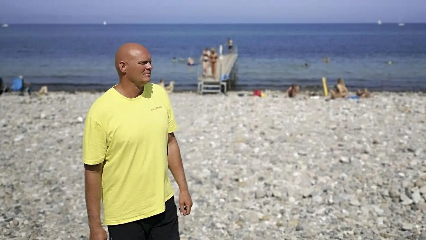 Ifølge livredderchef John Mogensen bliver flere badegæster stukket af fjæsing ved de nordsjællandske kyster. Privatfoto
