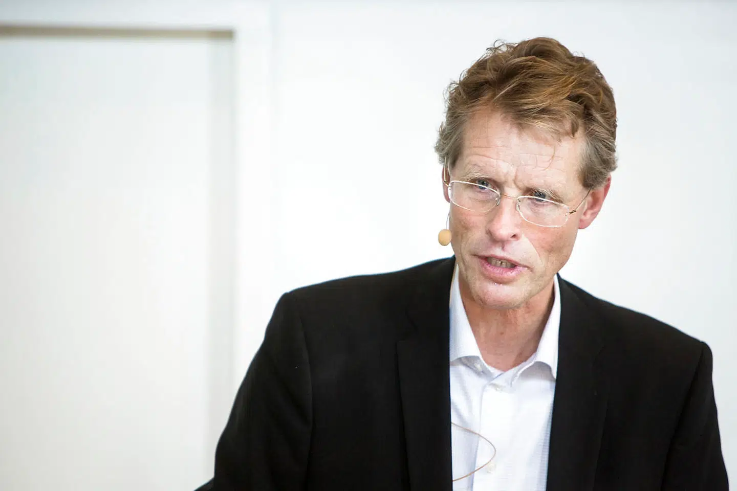 Bo Lidegaard står i spidsen for et historieudvalg, som har indstillet 30 danske kvindelige politikere, der gennem de seneste godt 100 år har haft en særlig betydning for demokratiet. De skal optræde på et nyt portræt, som skal hænge i Folketingets Samtaleværelse.