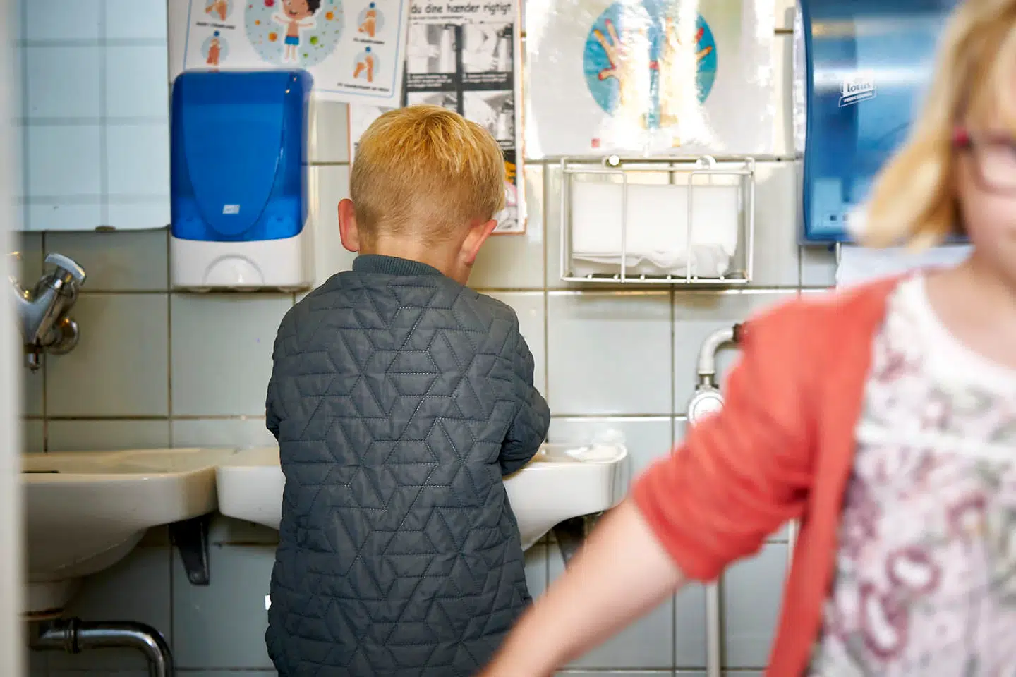 I København mangler der lige nu cirka 1.000 pædagoger, for at kommunen kan leve op til sin egen målsætning om, hvor meget uddannet personale, der skal være i daginstitutionerne.