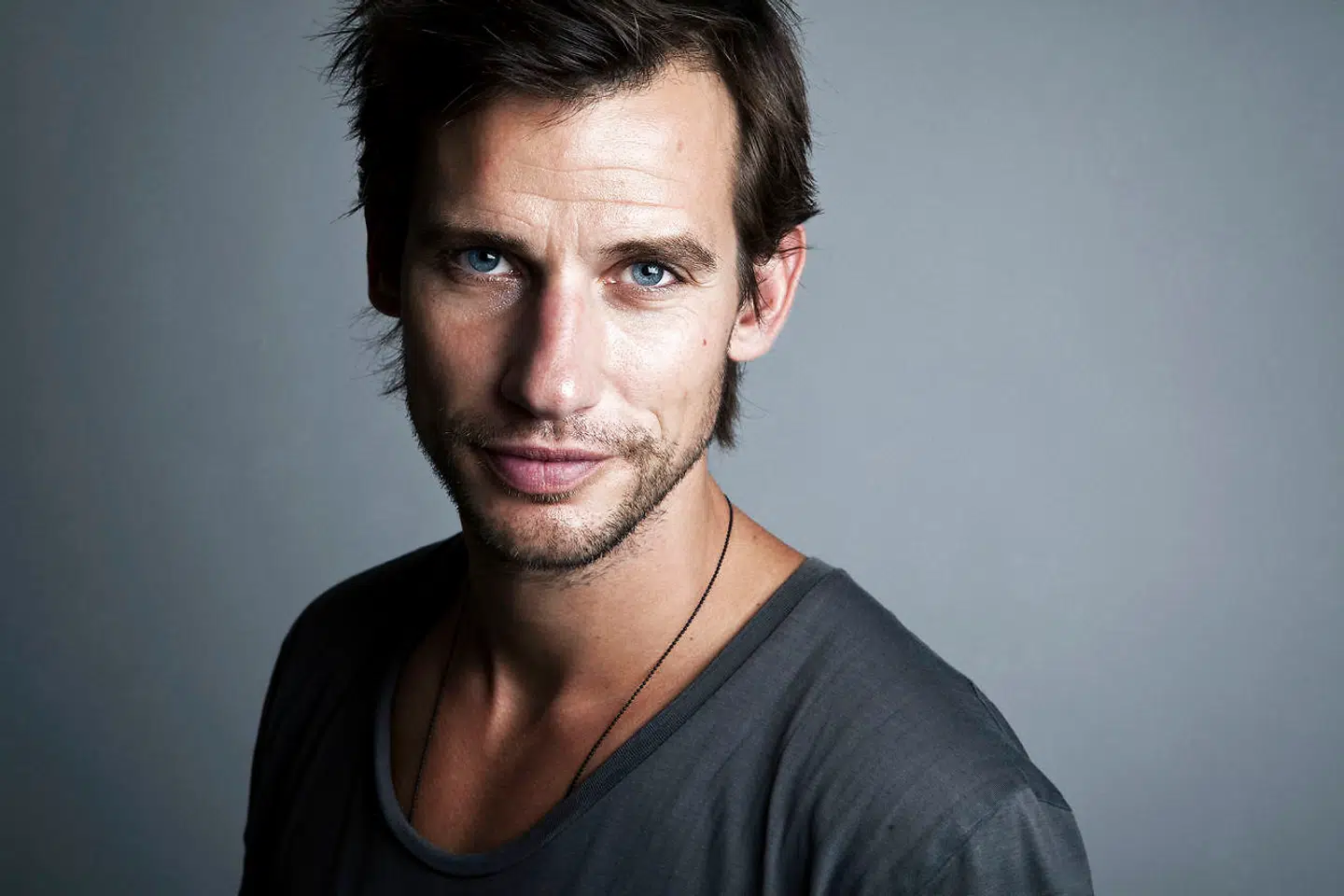 »Note til Bitz: Lad være med at kopiere en lille keramikers designertallerkner og derefter sige til alle, at du selv har designet dem. Og du skal ikke anke dit tyveri til Højesteret,« skriver Timme Bisgaard Munk.