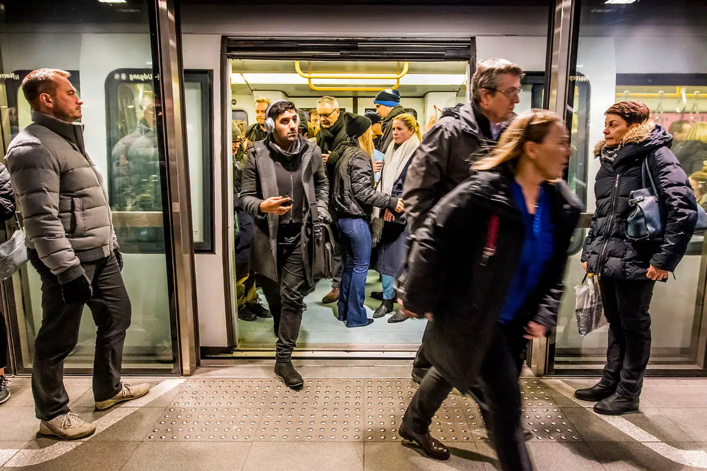 Et flertal på Københavns Rådhus har vedtaget at arbejde videre med to nye linjer til metroen.